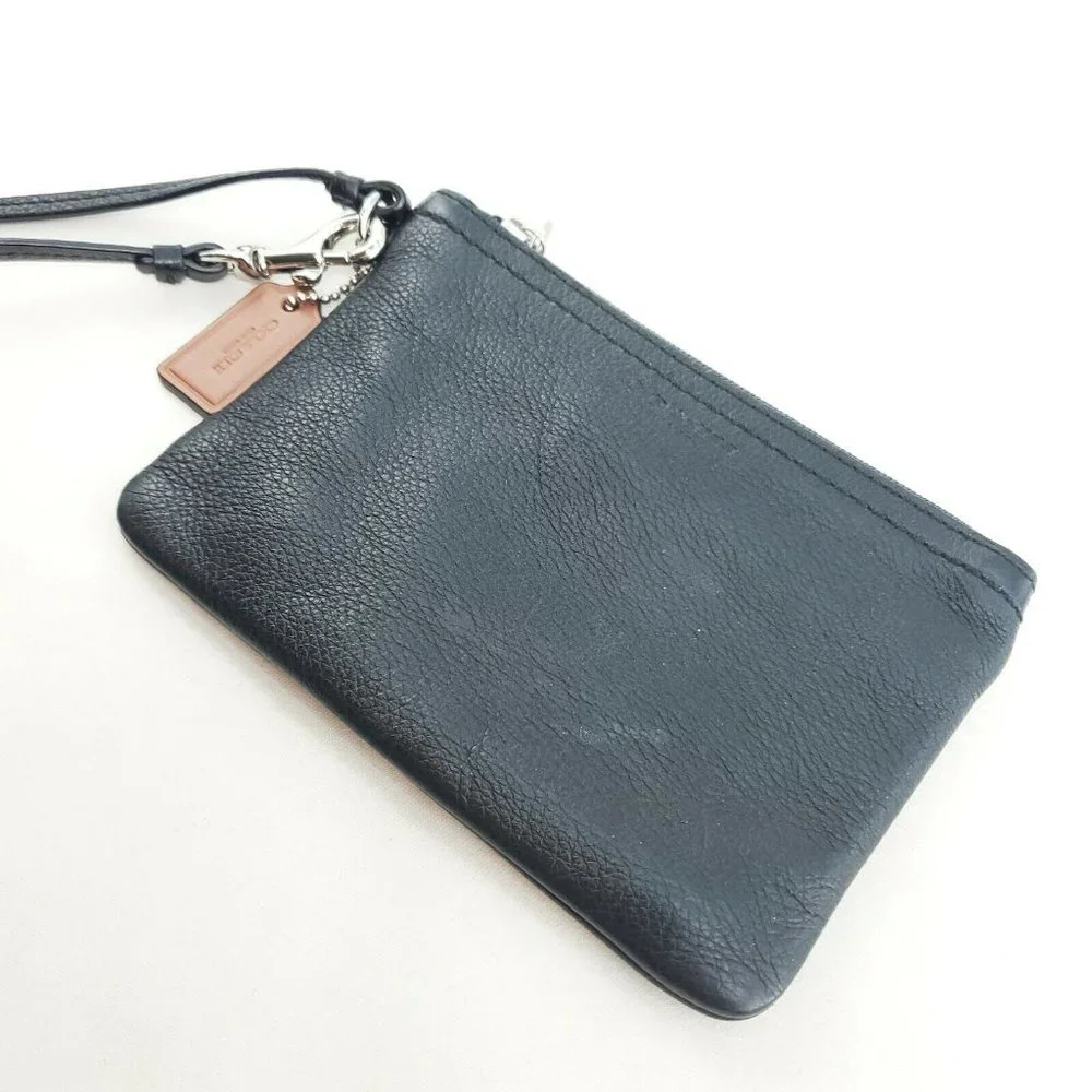 Coach Womens Black Smooth Leather Detachable Strap Classic Wristlet Wallet